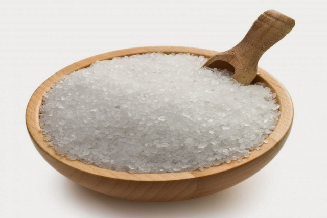 epsom salt with scoop