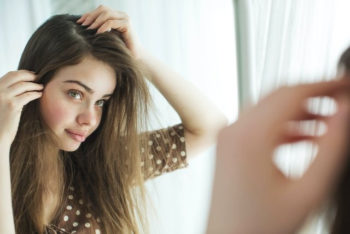 Dor no couro cabeludo: 8 principais causas (e o que fazer) – Tua Saúde