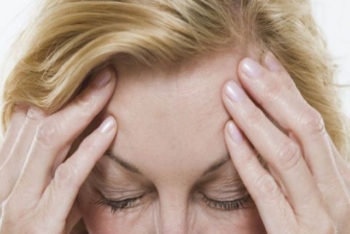 Conheça 5 dicas para amenizar os sintomas da menopausa de forma natural